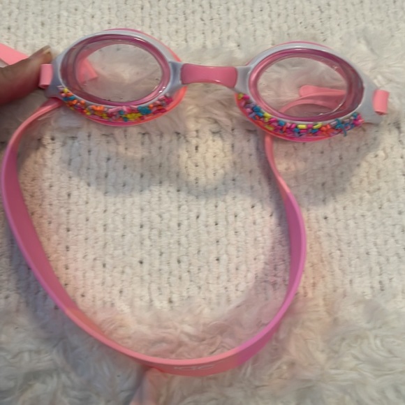 Aqua2dude antifog swim goggles pink embroidered floral swimsuit girls size 7 8 M - Picture 2 of 12